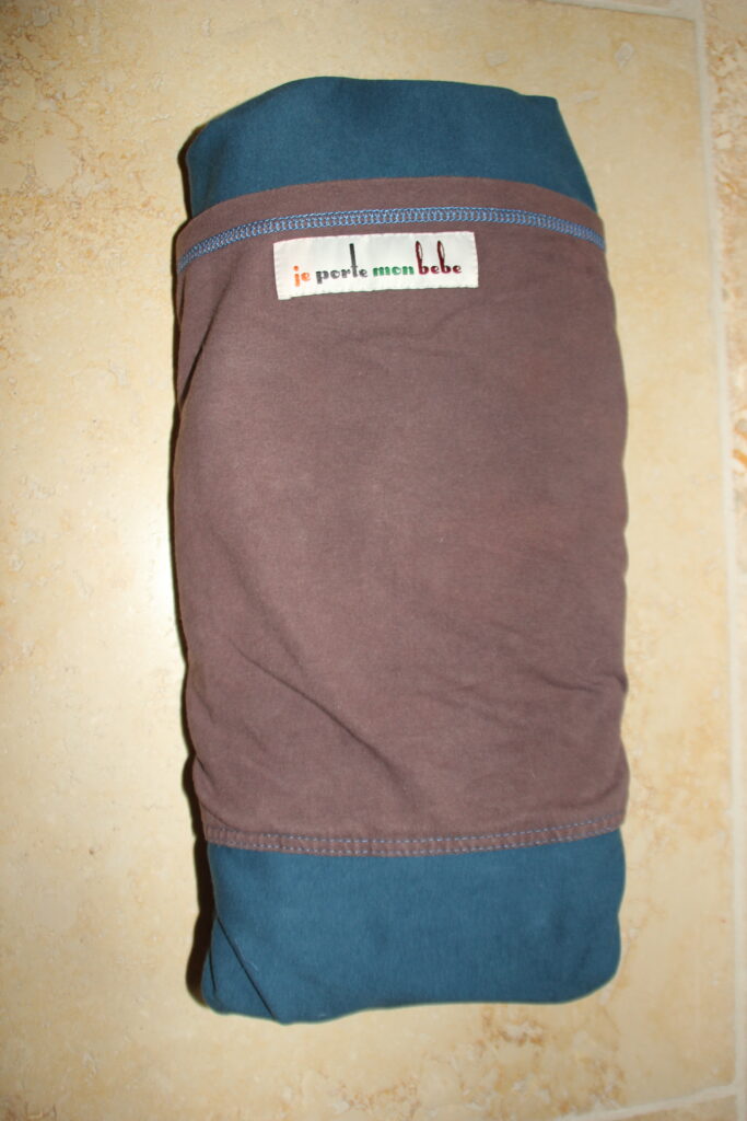 Photos écharpes tricotées pour bébés : love radius (je porte mon bébé) originale